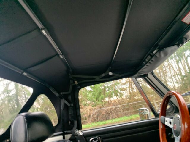 MG Midget 1979 image number 10