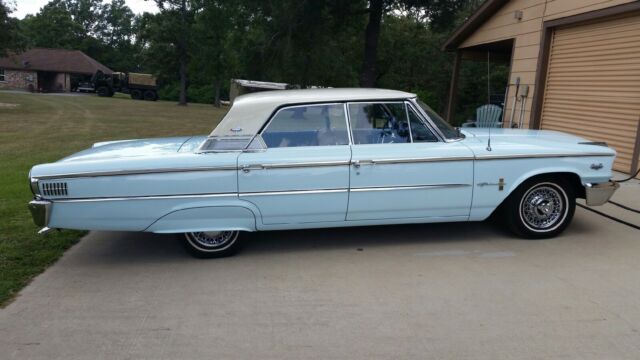 Ford Galaxie 500 XL 1963 image number 12