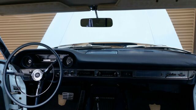 Ford Galaxie 500 XL 1963 image number 16