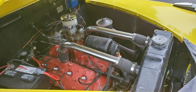 Ford Sedan 1941 image number 2