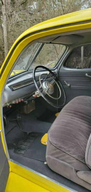 Ford Sedan 1941 image number 21
