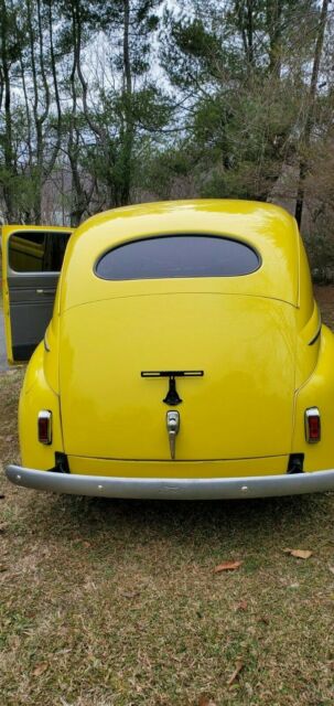 Ford Sedan 1941 image number 23