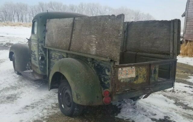 International Harvester KB-2 1949 image number 28