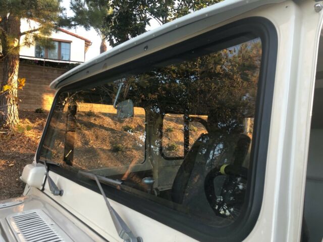Toyota Land Cruiser 1975 image number 17